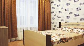 Гостиница Good Travel Hostel Томск Семейный двухместный номер с 1 кроватью-1